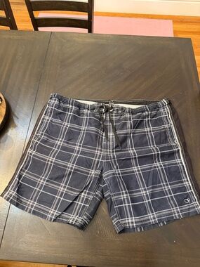 Plaid Perfect! Op Men’s Black Plaid Swim Trunks 🌊